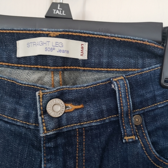 Levi's Women's Straight Leg Jeans - Picture 4 of 6